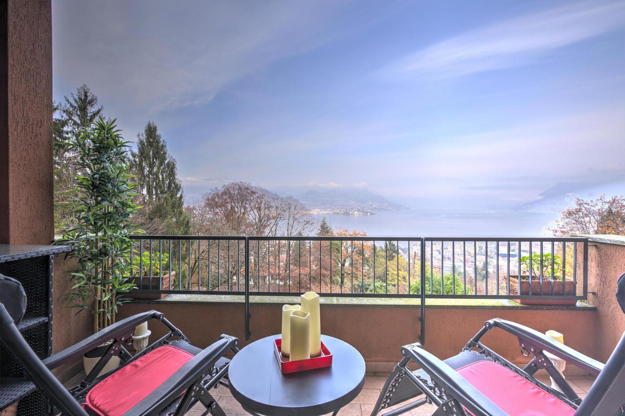 Ferienwohnung La Bellavista Penthouse Stresa Exterior foto
